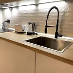 Center - Modern Flat With Parking And Wifi - B Apartman *