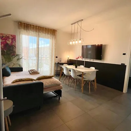 Lejlighed Center - Modern Flat With Parking And Wifi - B *