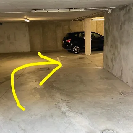Center - Modern Flat With Parking And Wifi - B Apartman