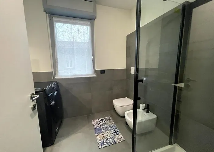 Center - Modern Flat With Free Parking And Wifi - B Апартаменти *