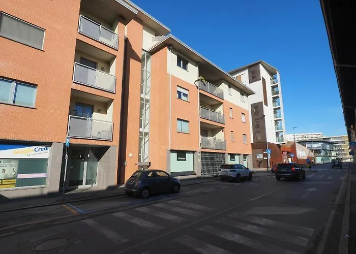 Center - Modern Flat With Free Parking And Wifi - B Апартаменти Бергамо