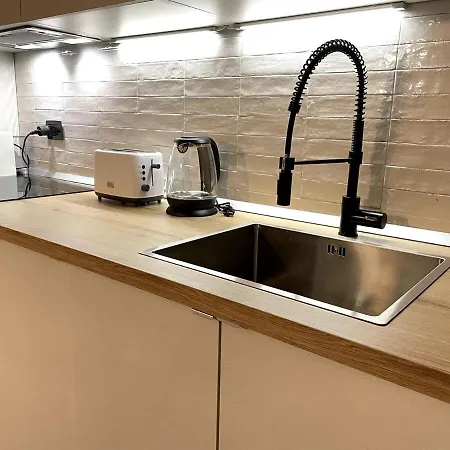 Center - Modern Flat With Free Parking And Wifi - B Апартаменты *