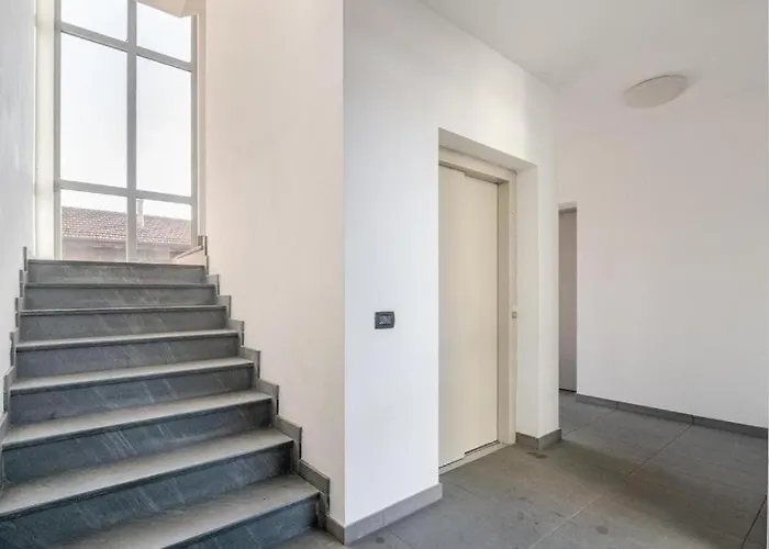 Center - Modern Flat With Free Parking And Wifi - B Апартаменты